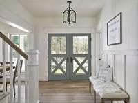 08_Home_CCA4940-SDLF5_Clear-1_SW7622HomburgGray_Surround